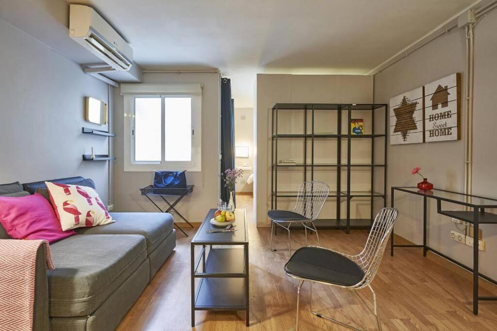 Bebarceloner Sant Andreu Apartments - 1 Bedroom エクステリア 写真