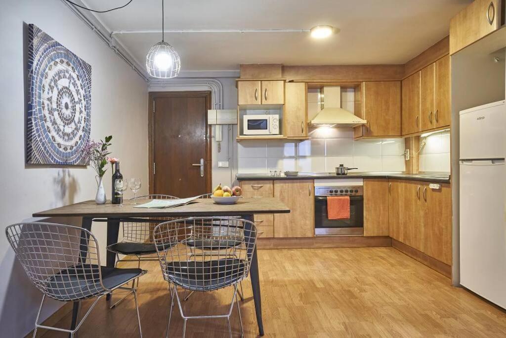 Bebarceloner Sant Andreu Apartments - 1 Bedroom エクステリア 写真