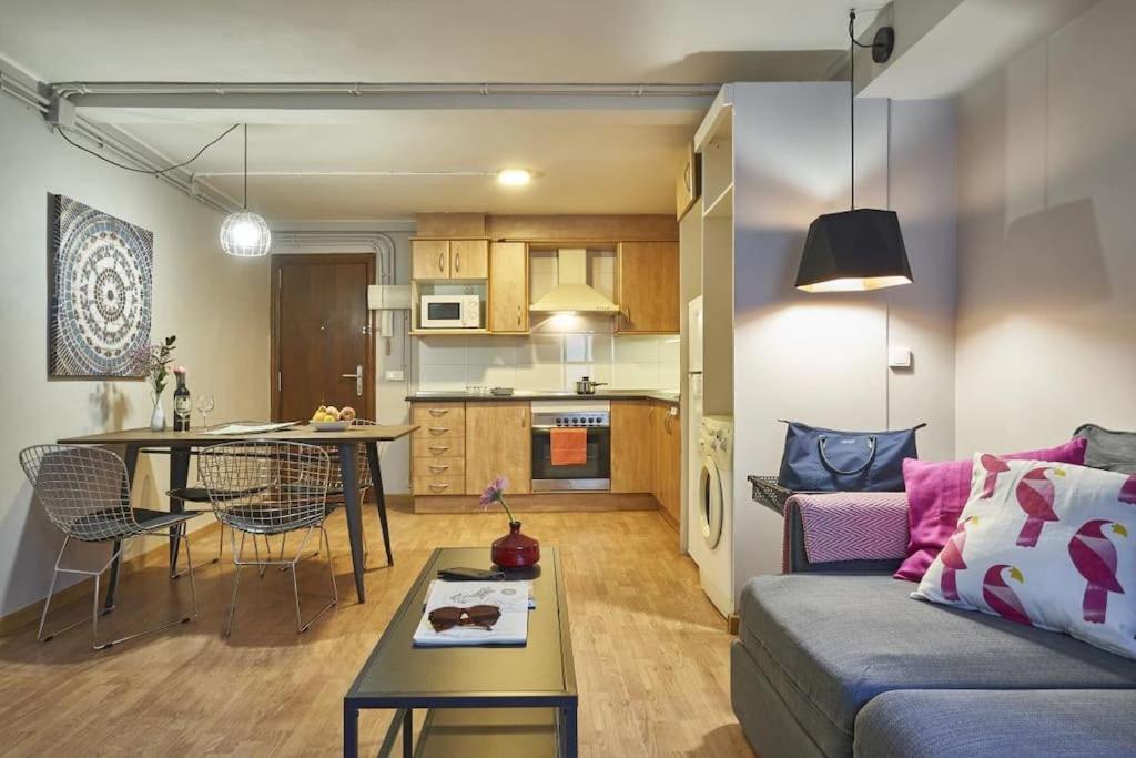 Bebarceloner Sant Andreu Apartments - 1 Bedroom エクステリア 写真