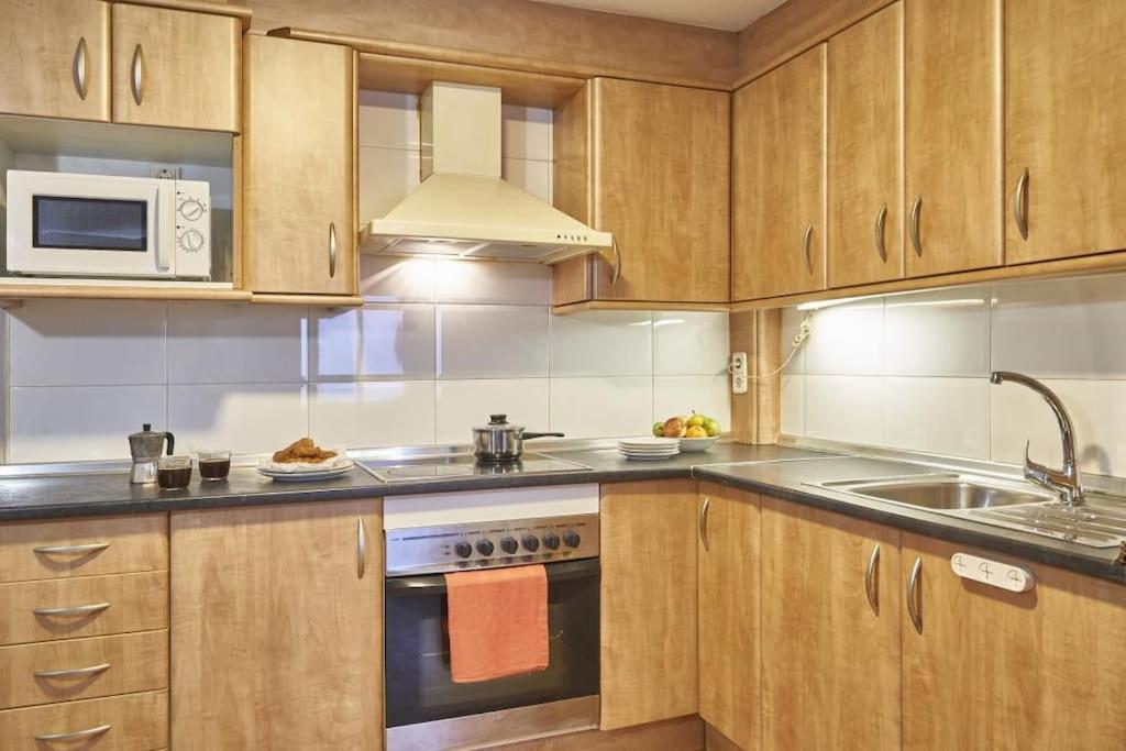 Bebarceloner Sant Andreu Apartments - 1 Bedroom エクステリア 写真