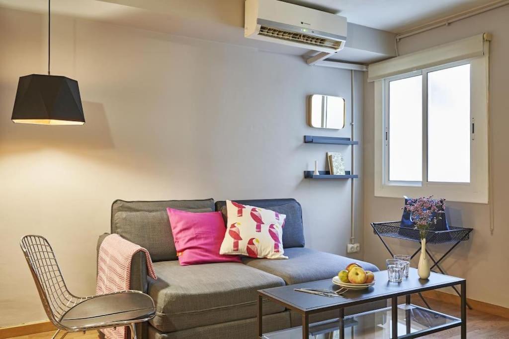 Bebarceloner Sant Andreu Apartments - 1 Bedroom エクステリア 写真